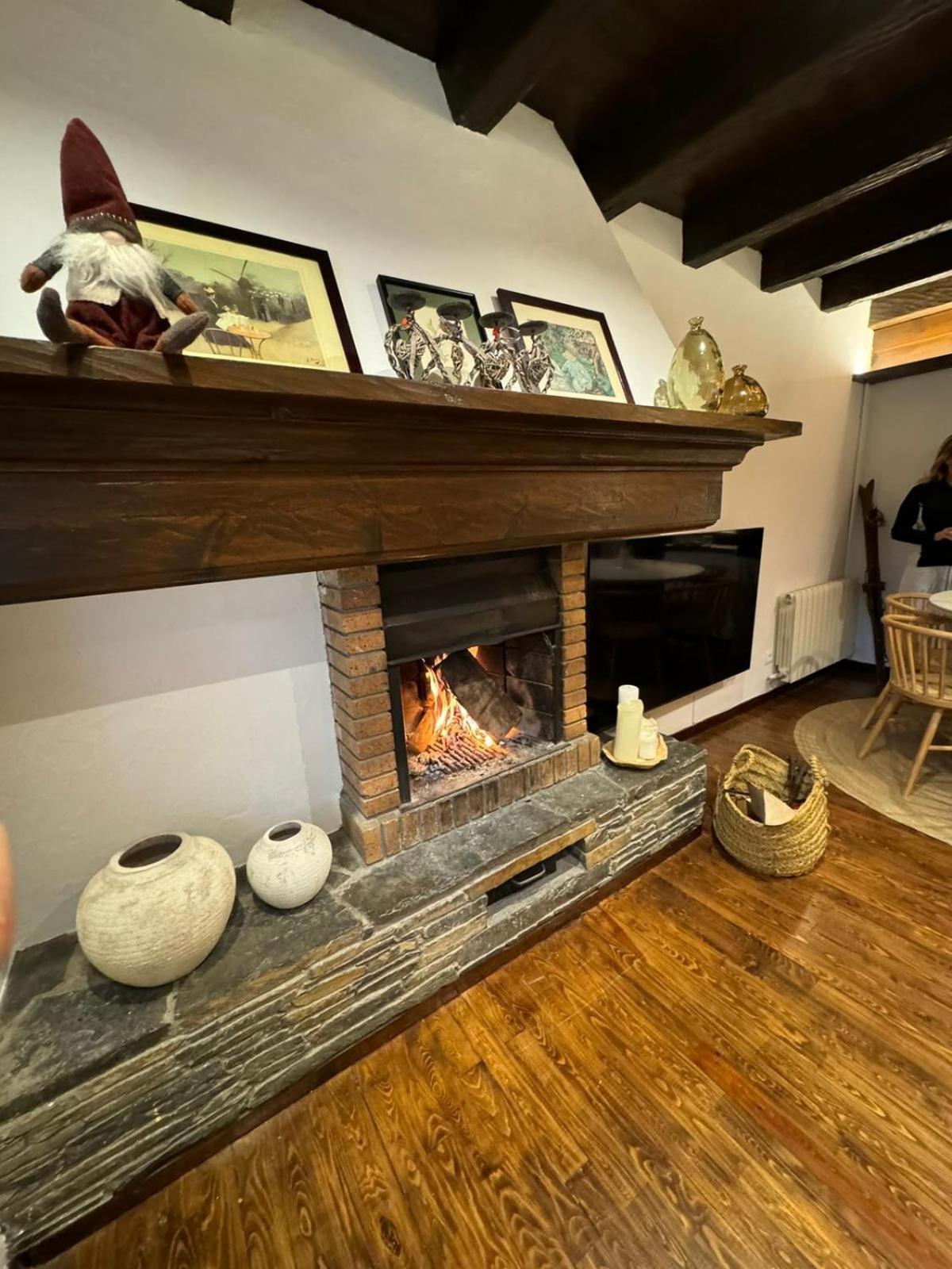 Baqueira 1500 Pie De Pistas Apartamento Cuilas Naut Aran Exteriör bild